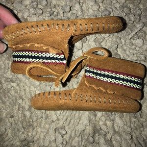 Minnetonka leather moccasins...Size 3